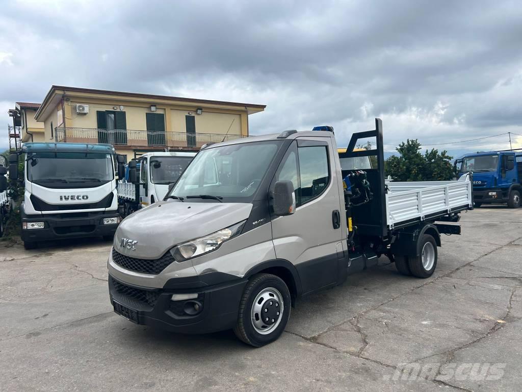 Iveco Daily 35-130 Tovornjaki z žerjavom