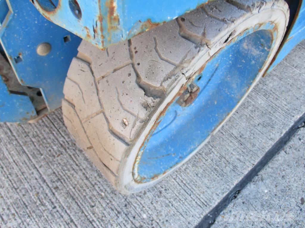 Genie GS 2632 (059) Škarjaste dvižne ploščadi