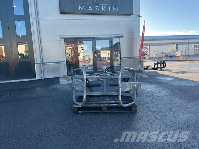 Norje 1600 Priključki za čelni nakladalec