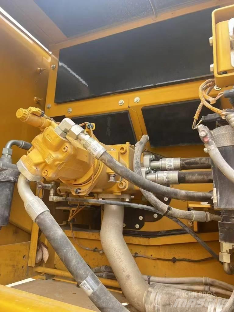 CAT 336GC Bagri goseničarji