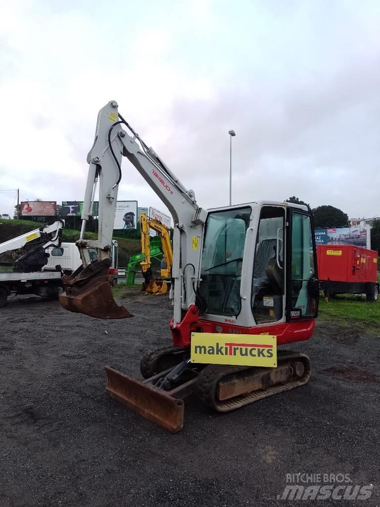 Takeuchi TB228 Mini bagri <7t