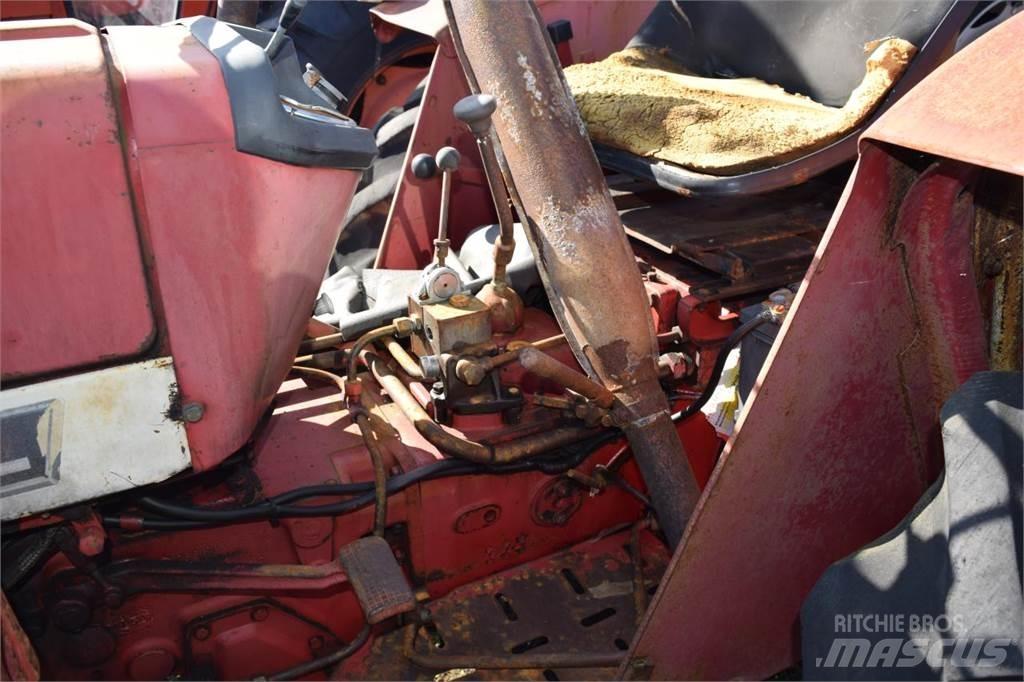 Case IH 383 Traktorji