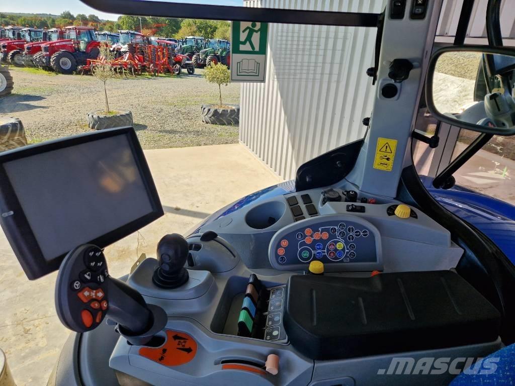 New Holland T 7.235 Traktorji