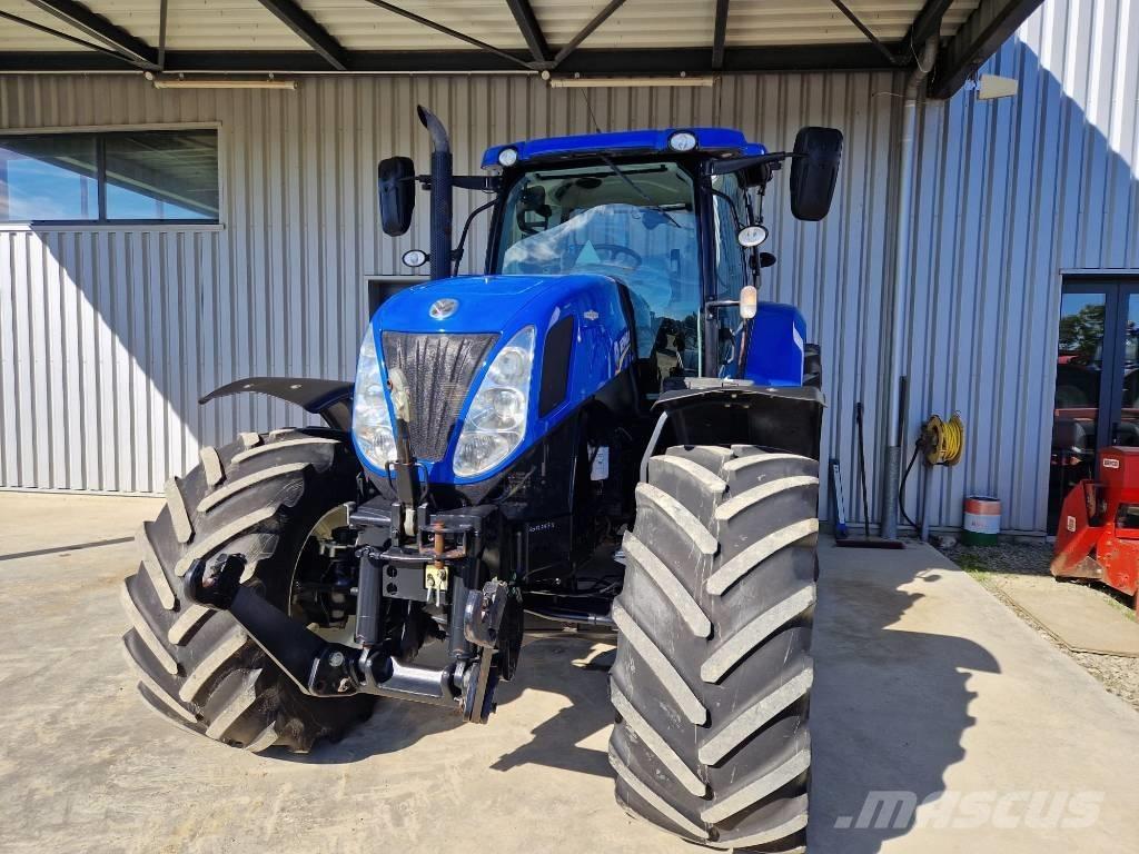 New Holland T 7.235 Traktorji
