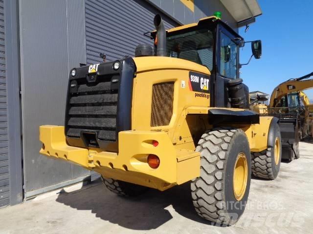 CAT 938M Kolesni nakladalci