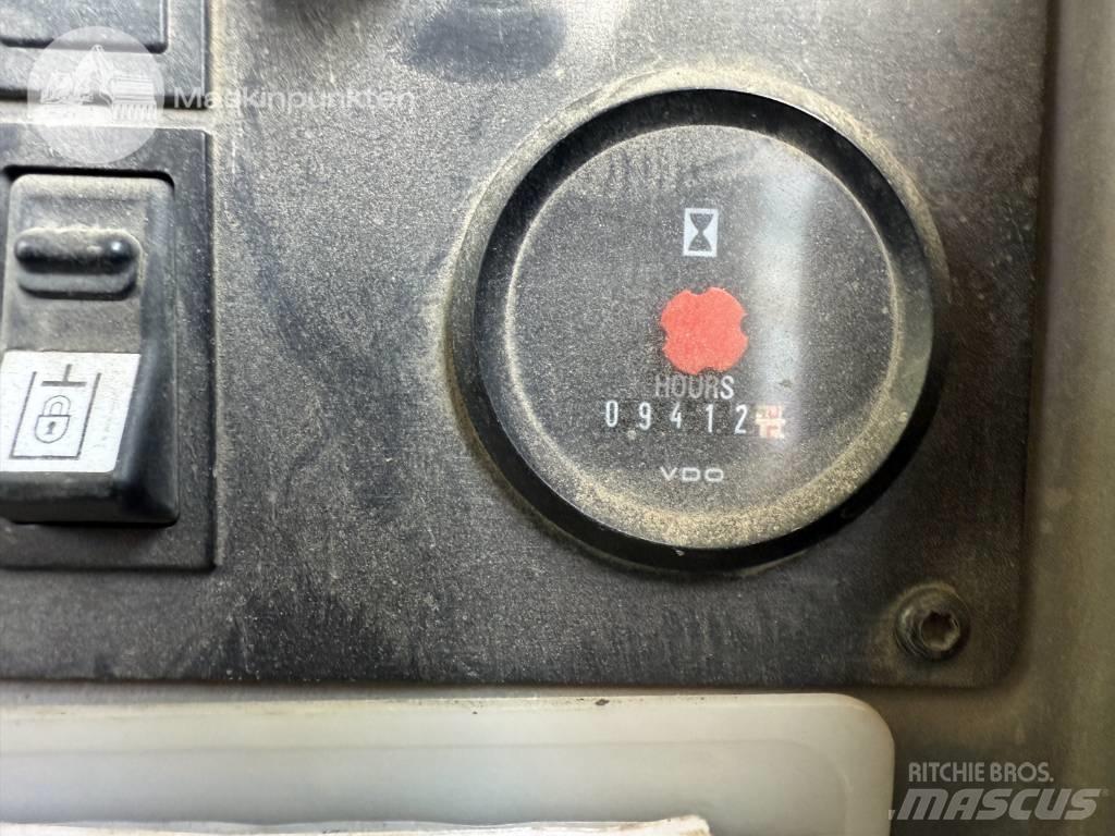 Volvo L 120 Kolesni nakladalci