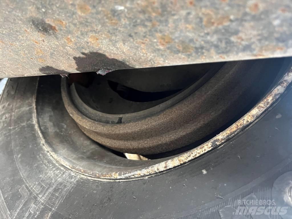 Fontaine 3 axle FBS Plato/keson prikolice