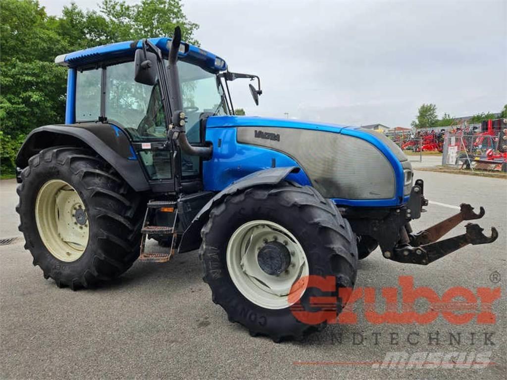 Valtra T 140 Traktorji