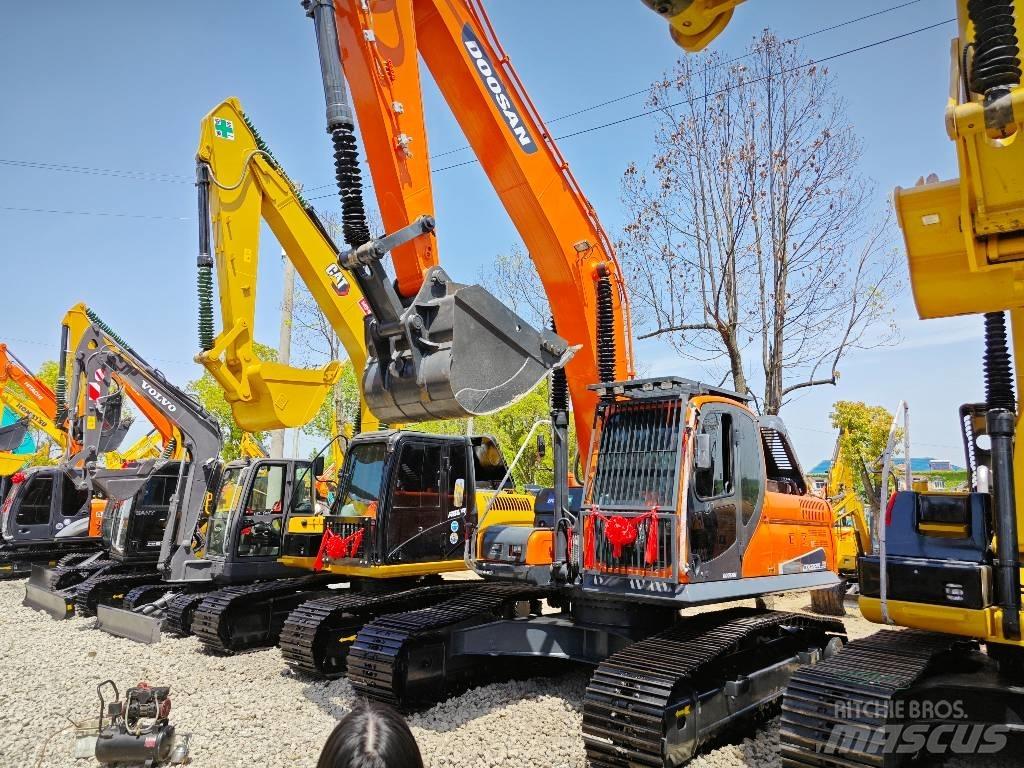 Doosan 225 LC Bagri goseničarji