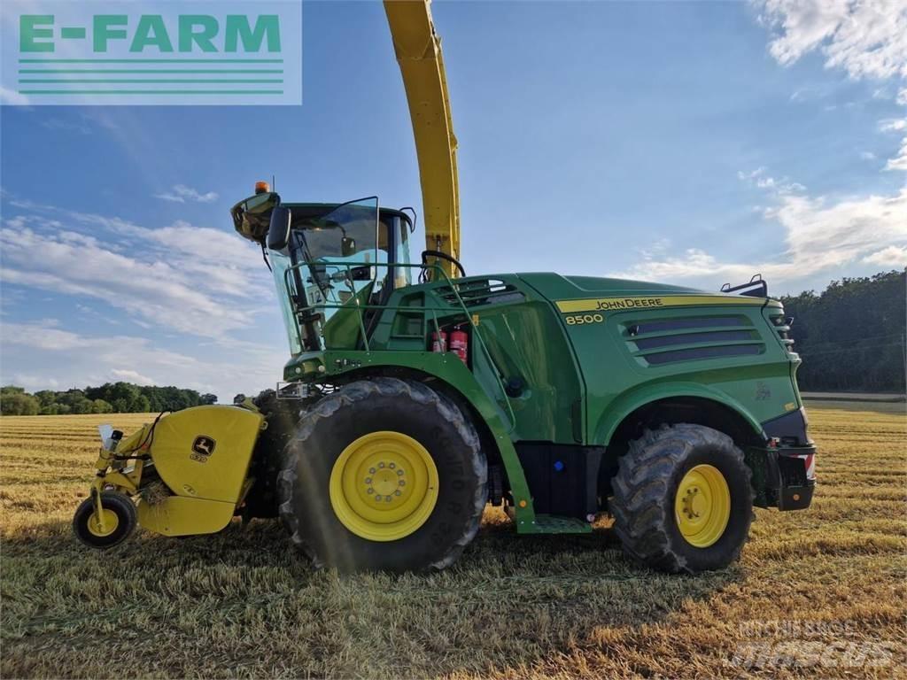 John Deere 8500 Stroji za krmo na lastni pogon