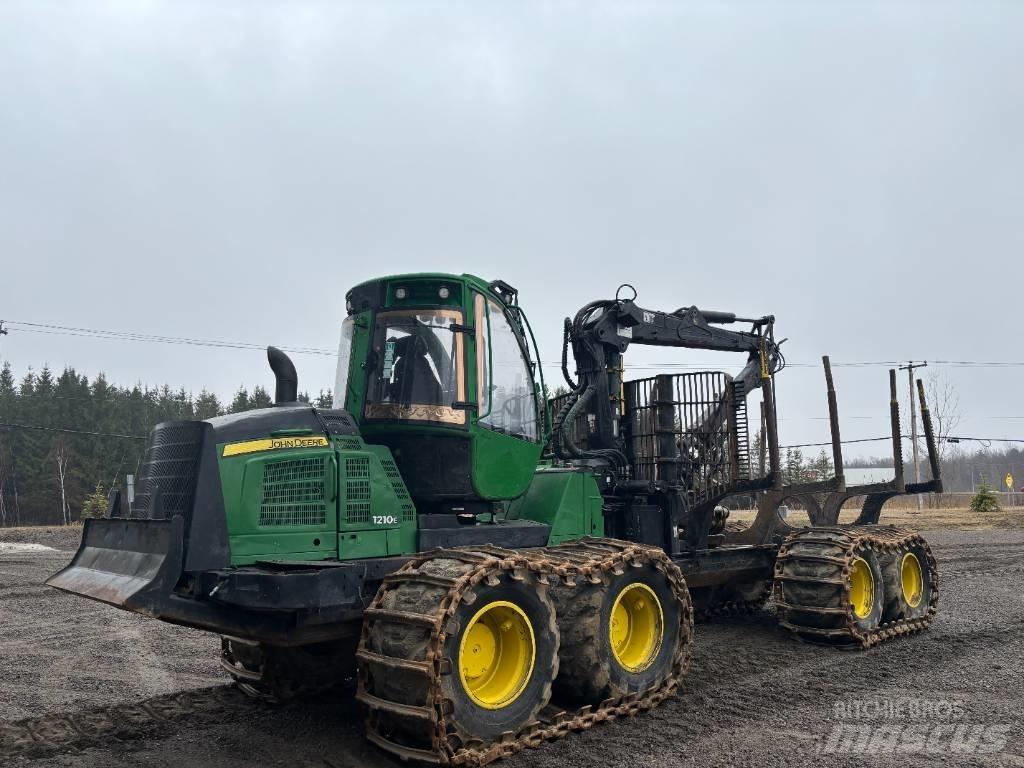 John Deere 1210 E Forwarderji