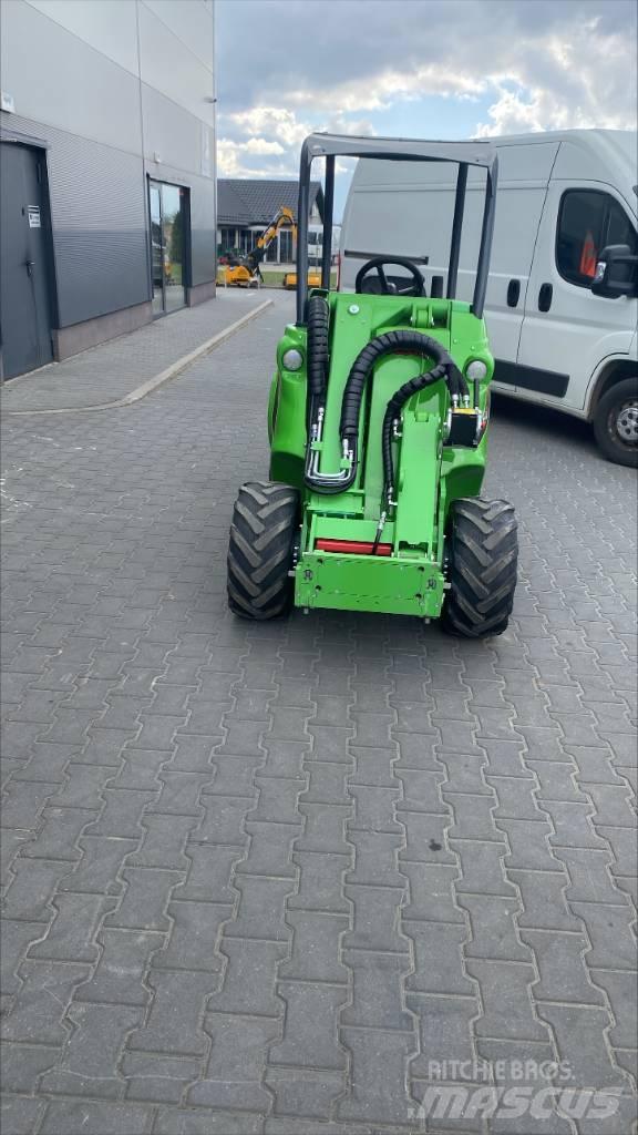 Avant E527 Mini nakladalci