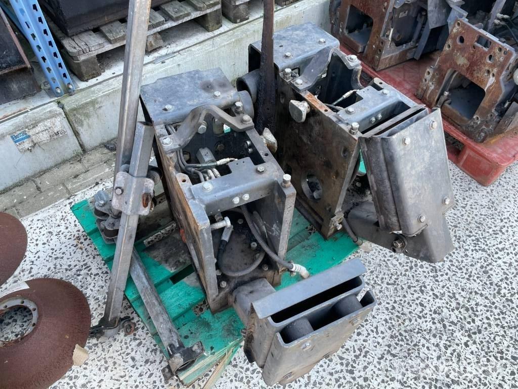 Bomag BF 700 C-2 Asfaltni finišerji