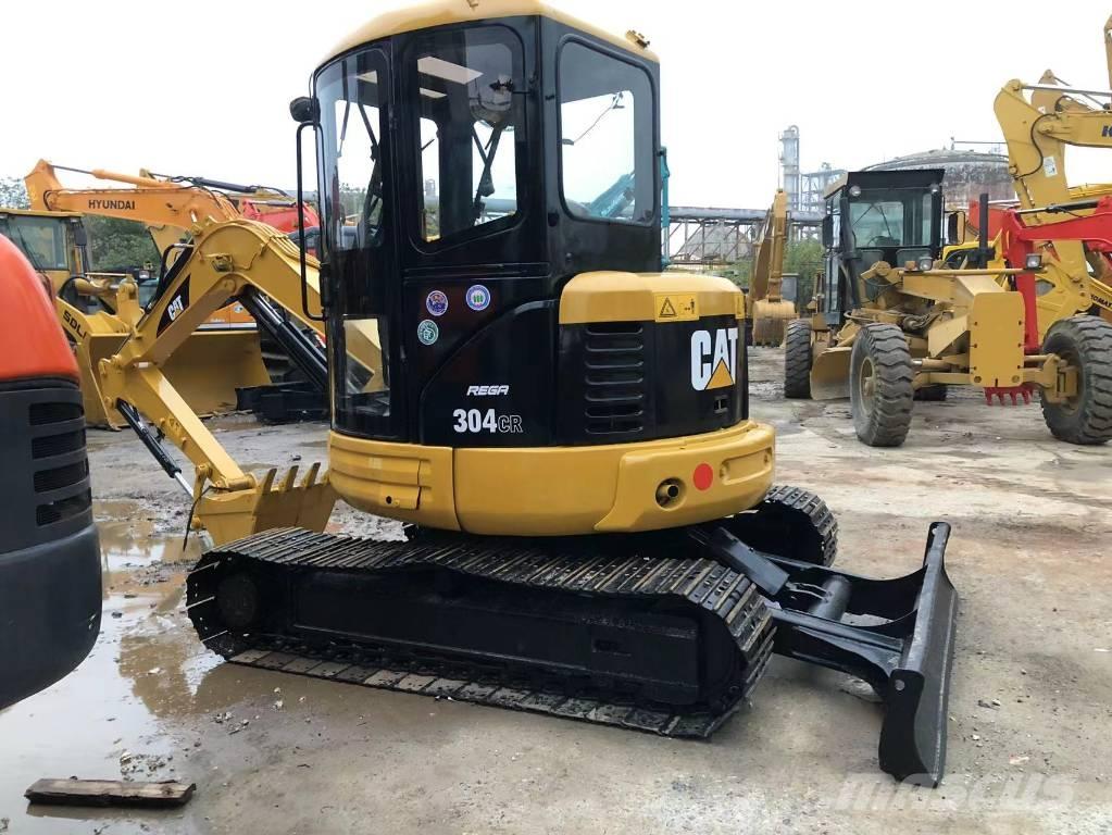 CAT 304 C Mini bagri <7t