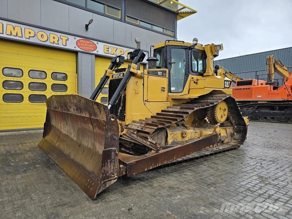 CAT D6T Buldožerji goseničarji