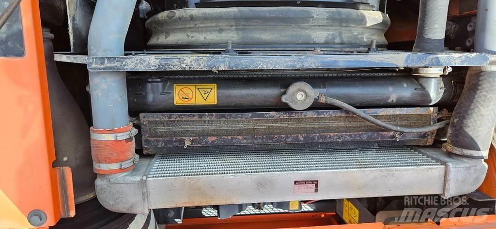 Hitachi ZX140-3 Bagri na kolesih