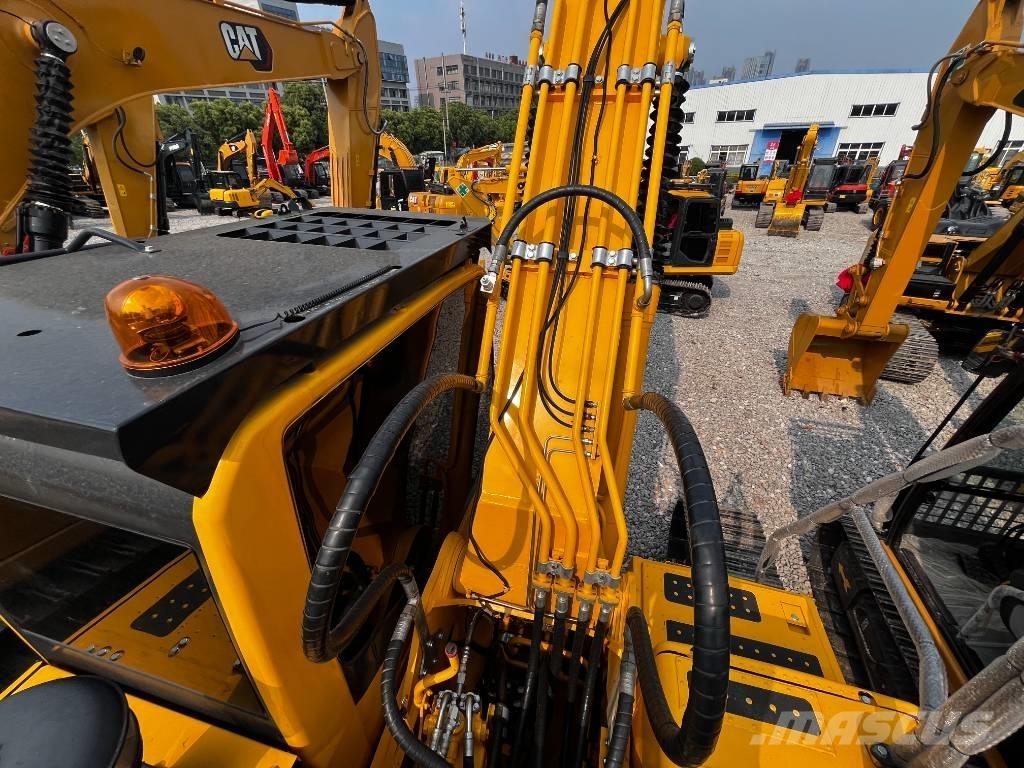Komatsu PC 240 LC-8 Bagri goseničarji