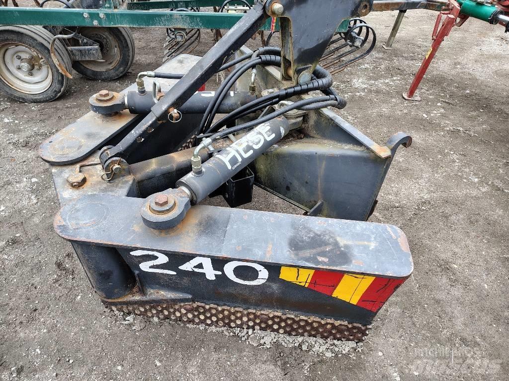 Hese 2.4 Cestni plugi
