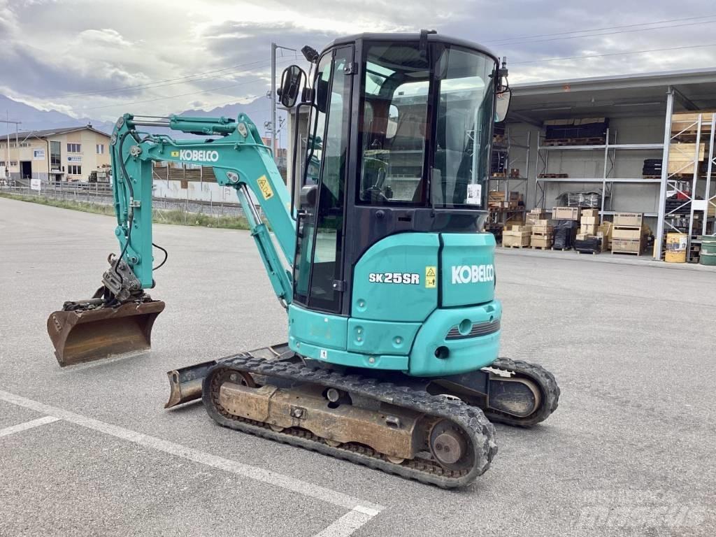 Kobelco SK25SR-6 Mini bagri <7t