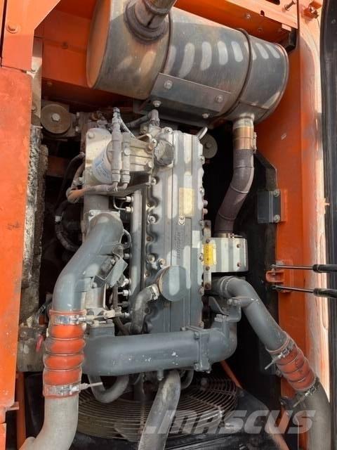 Doosan DX 225 LC Bagri goseničarji