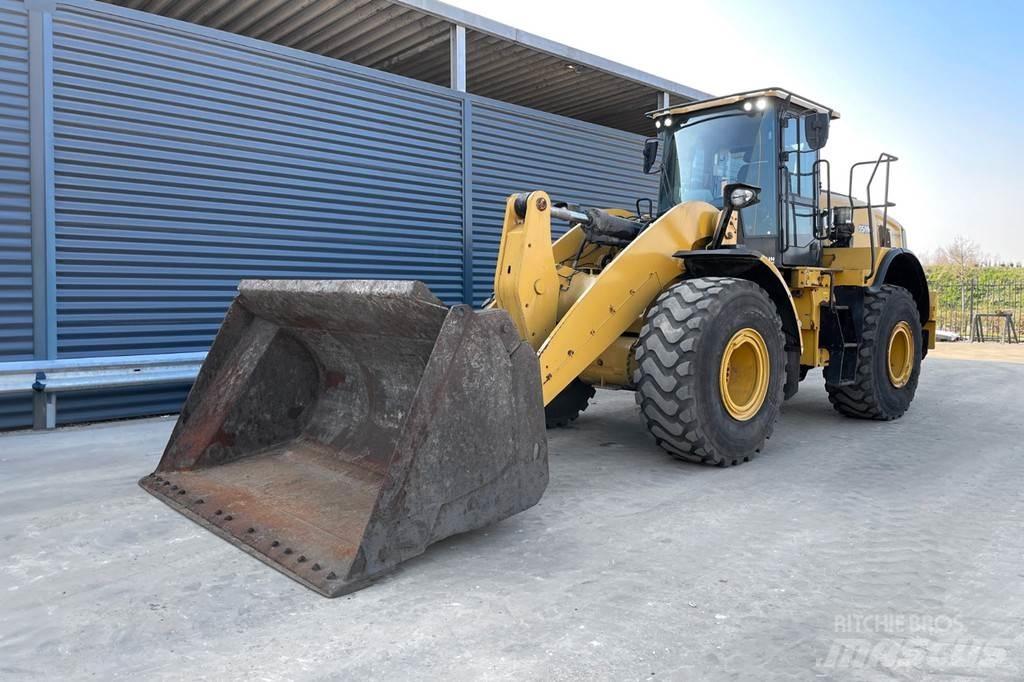 CAT 950M Kolesni nakladalci