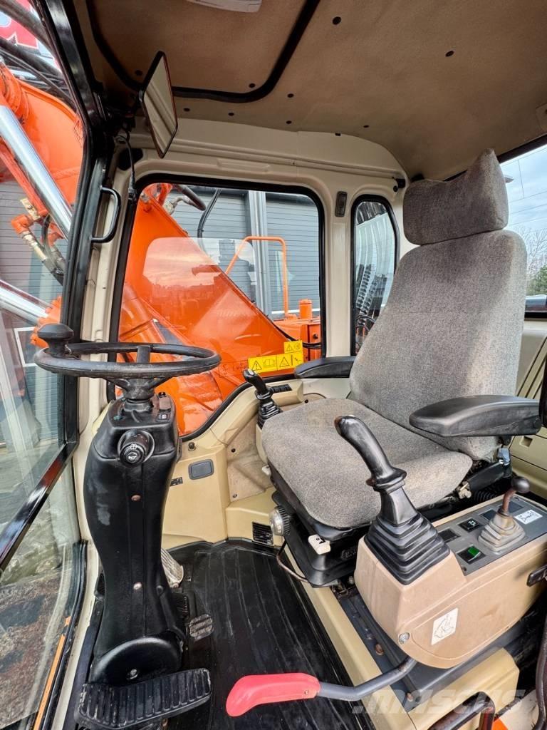 Doosan SOLAR 140W-V Bagri na kolesih