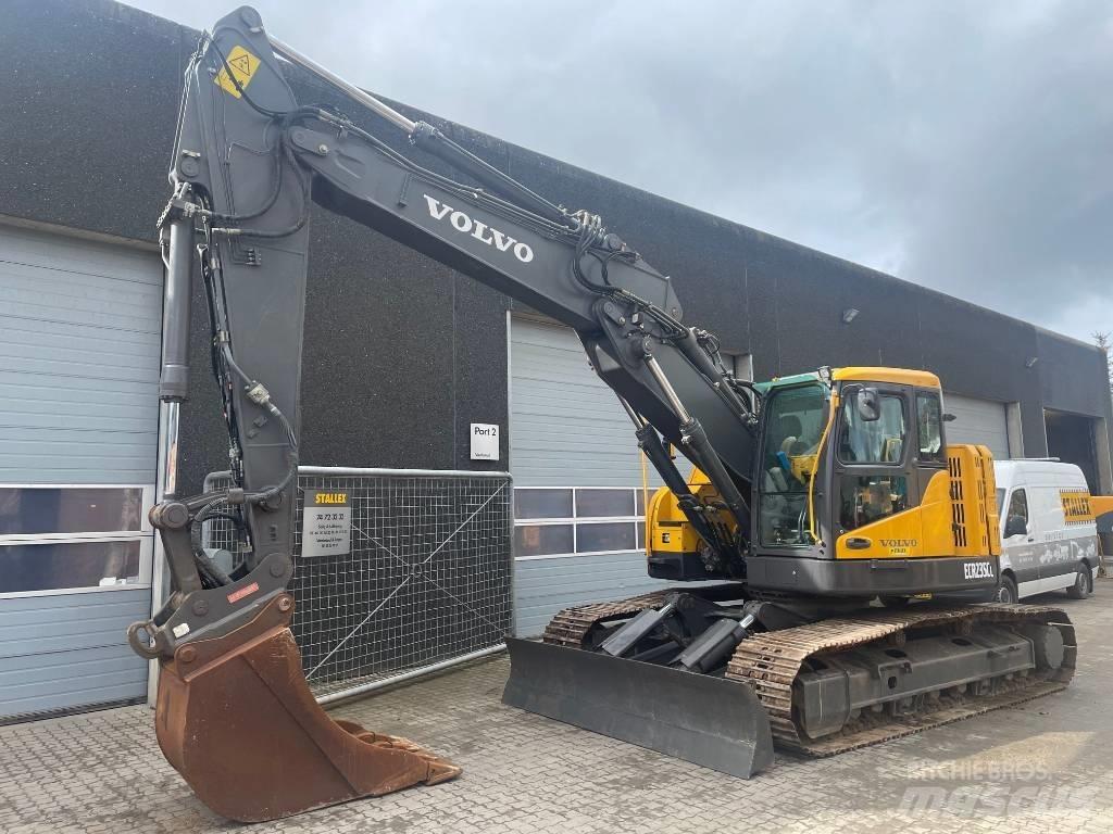 Volvo ECR235C Bagri goseničarji