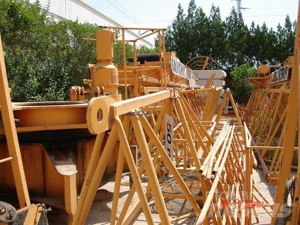 Liebherr 100LC Stolpni žerjavi