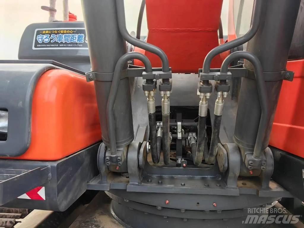 Doosan DX225LC-9C Bagri goseničarji