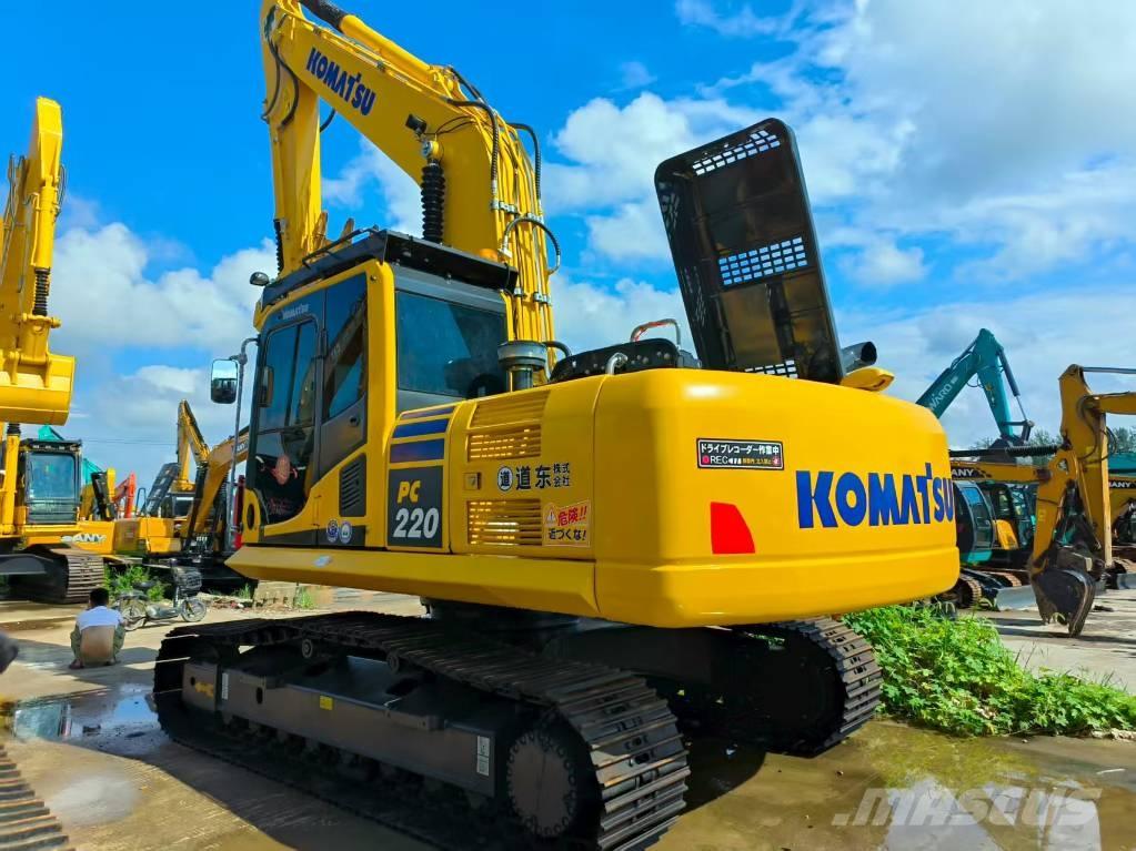Komatsu PC 220-8 Bagri goseničarji