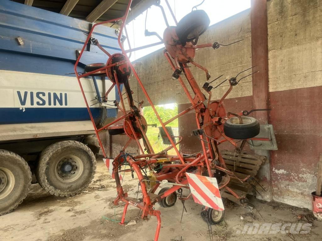Lely TH 680 Obračalniki in zgrabljalniki