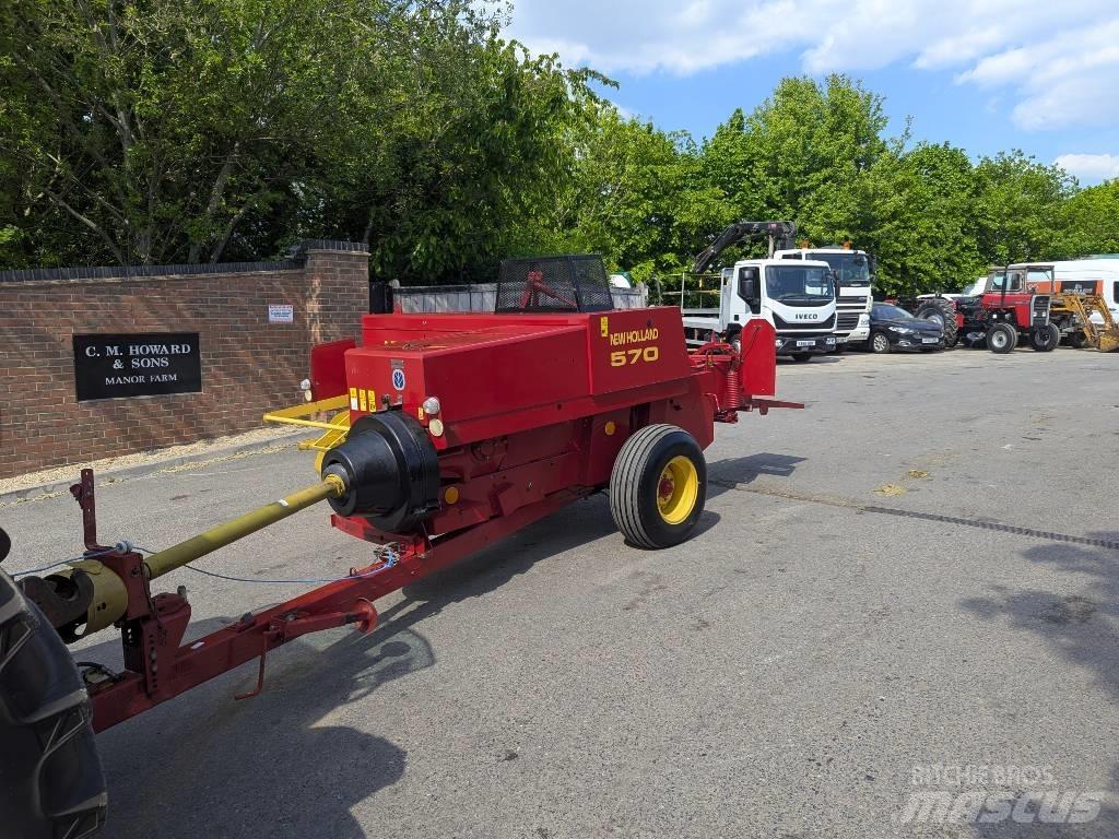 New Holland 575 Balirke (kvadratne bale)