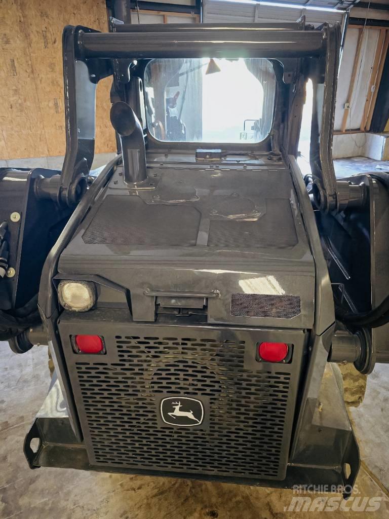 John Deere 325 G Skid steer mini nakladalci