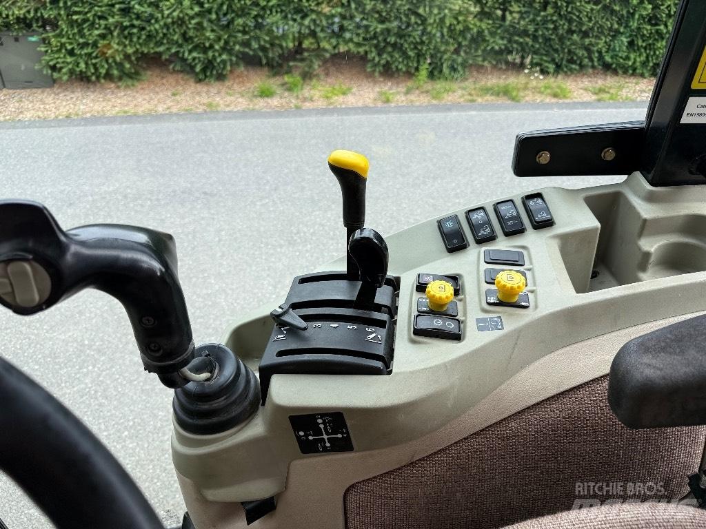 John Deere 3720 Manjši traktorji