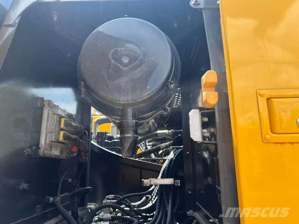 Volvo EC 290 Bagri goseničarji