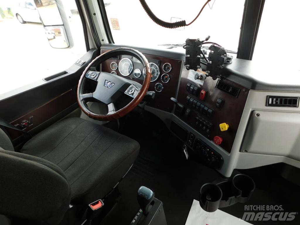Western Star 5700 XE Vlačilci
