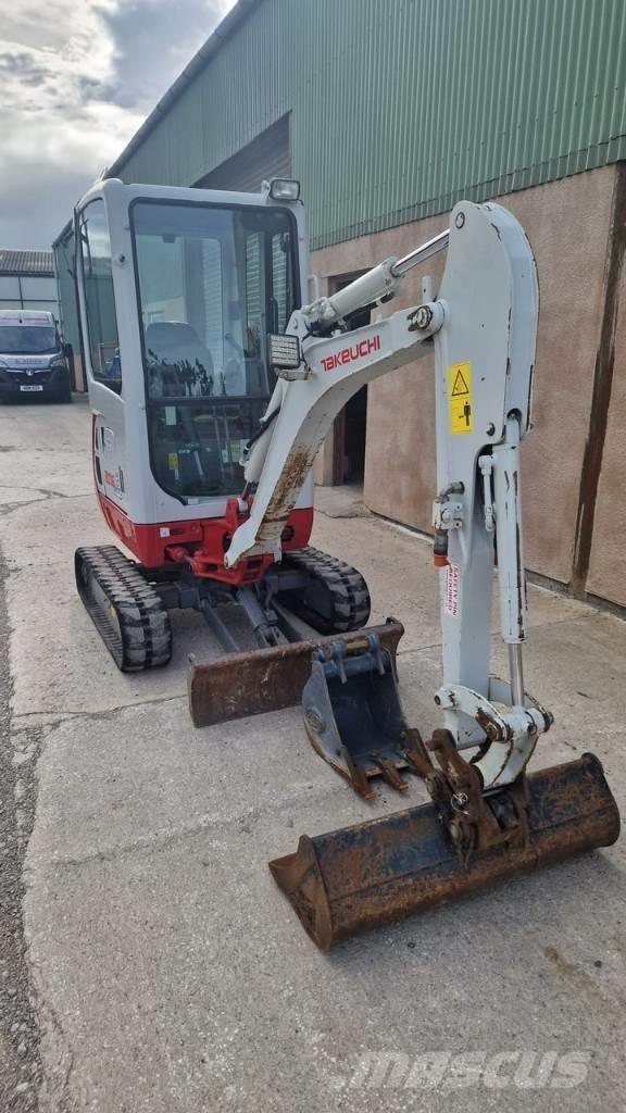 Takeuchi TB 216 A Mini bagri <7t