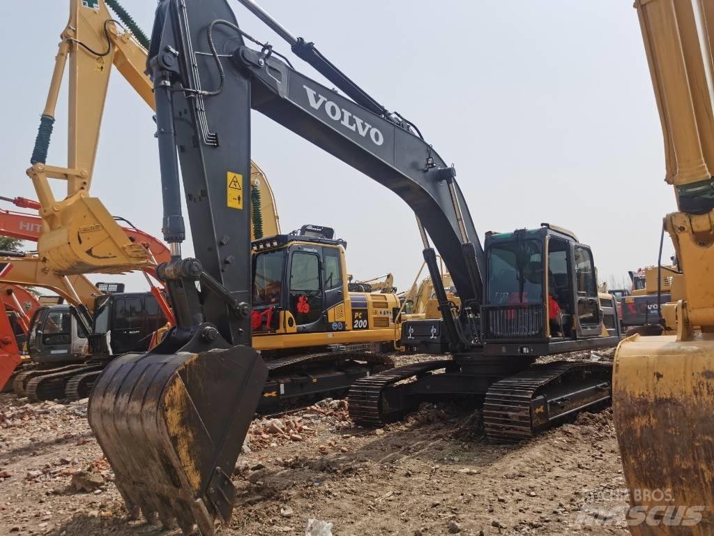 Volvo EC 240 Bagri goseničarji