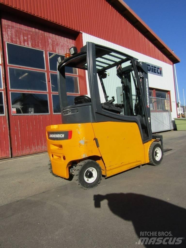 Jungheinrich EFG 320 Električni viličarji