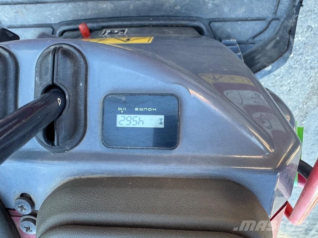 Yanmar SV08 (1E935) Mini bagri <7t