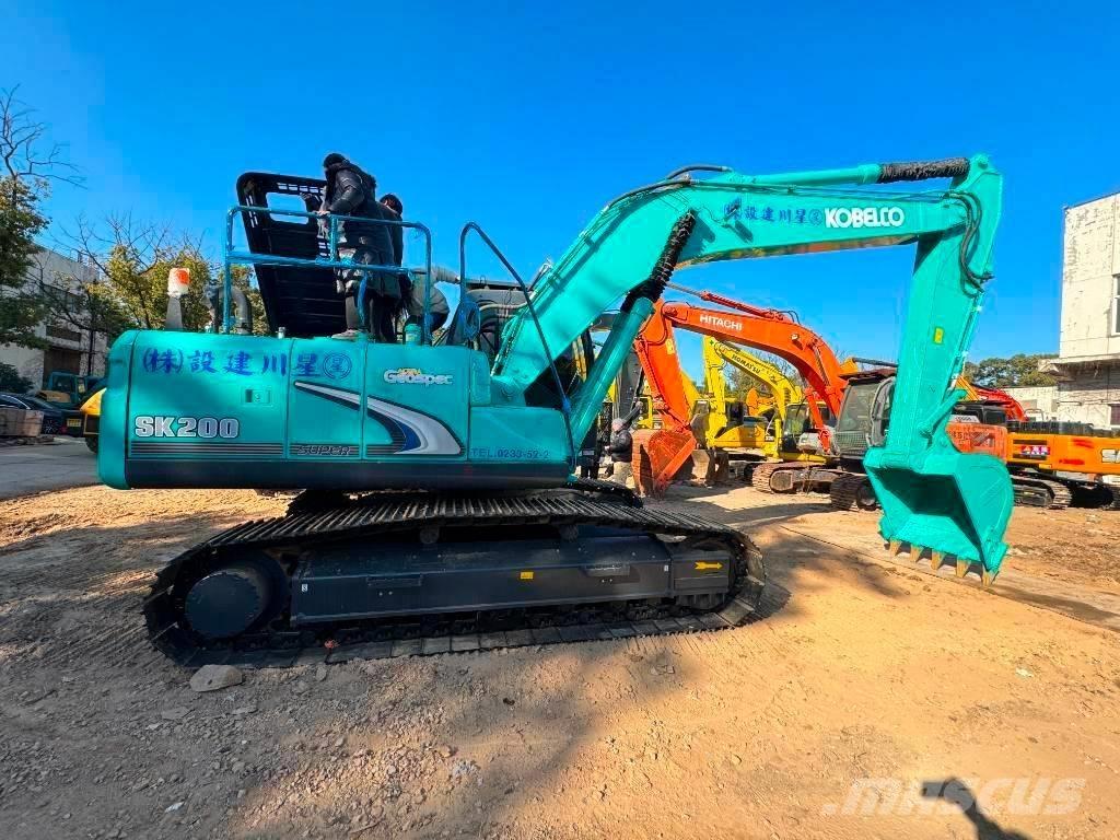 Kobelco SK 200-8 Bagri goseničarji