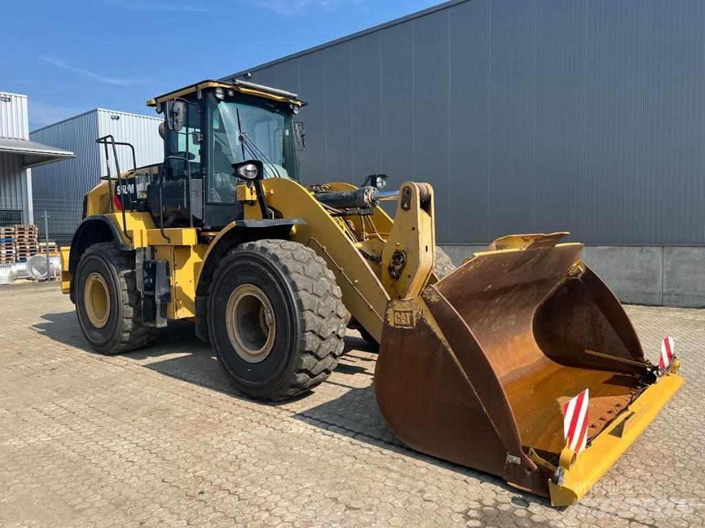 CAT 950M Kolesni nakladalci