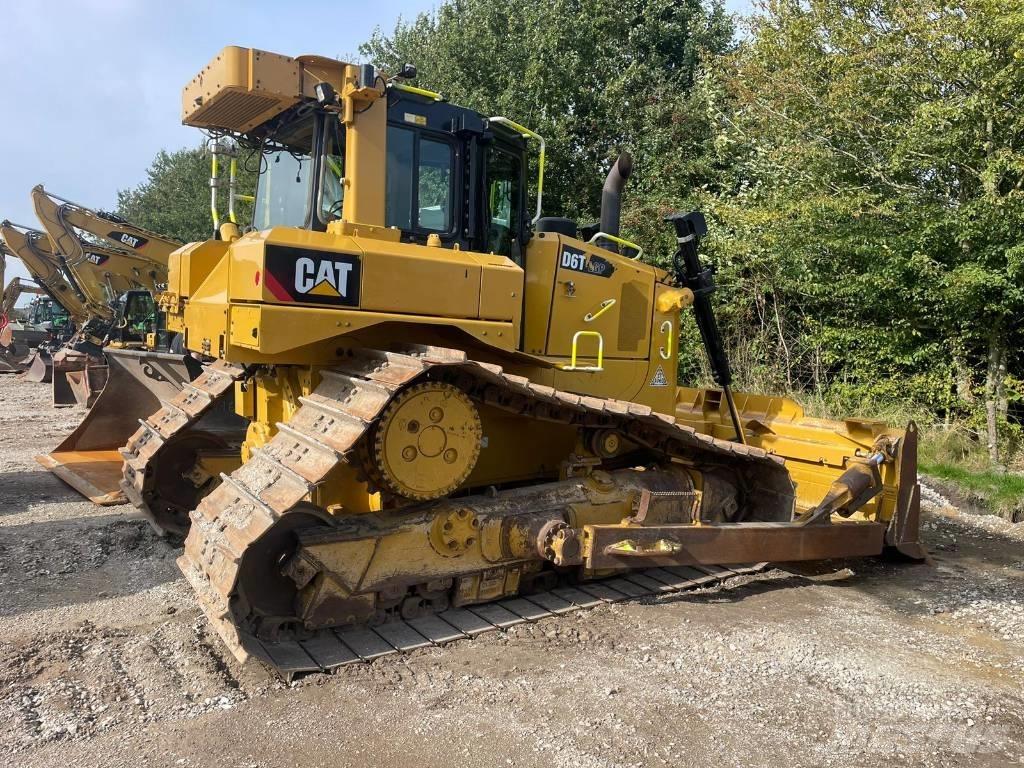 CAT D 6 T LGP D6T Buldožerji goseničarji