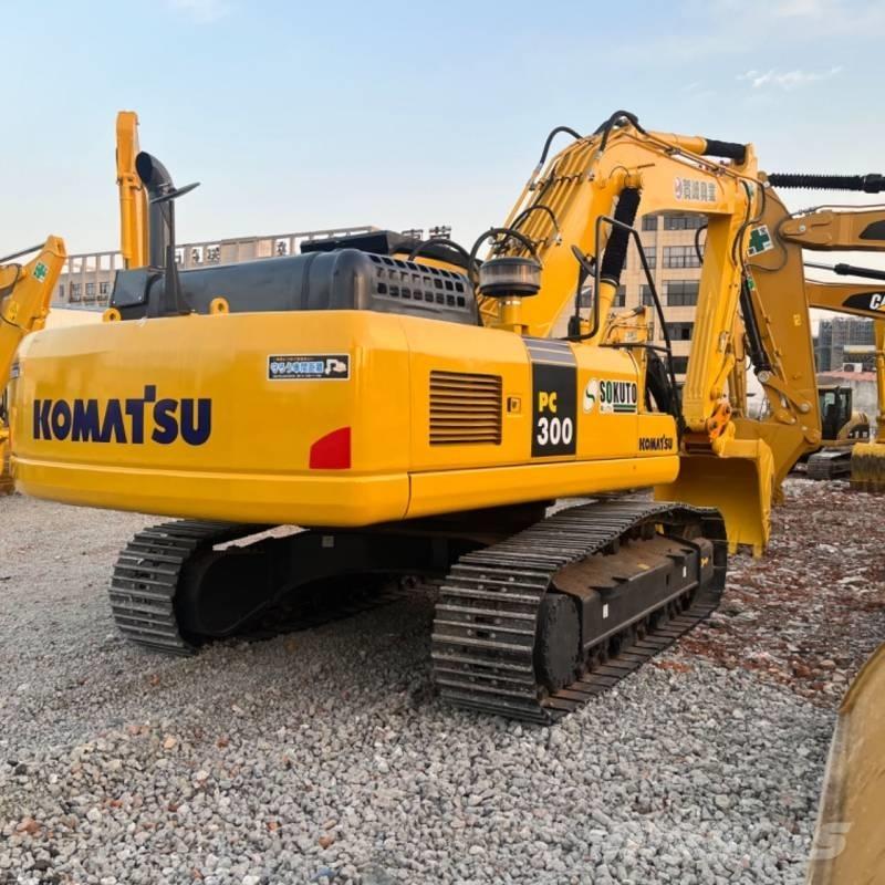 Komatsu PC 300 Bagri goseničarji