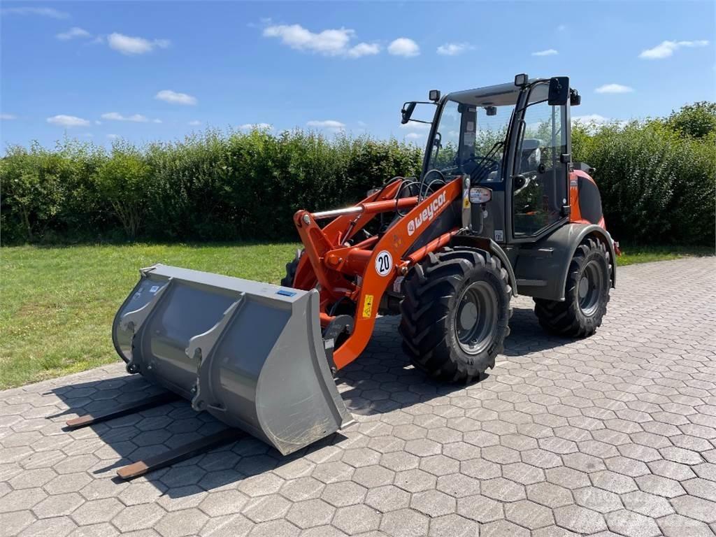 Atlas AR400 Kolesni nakladalci