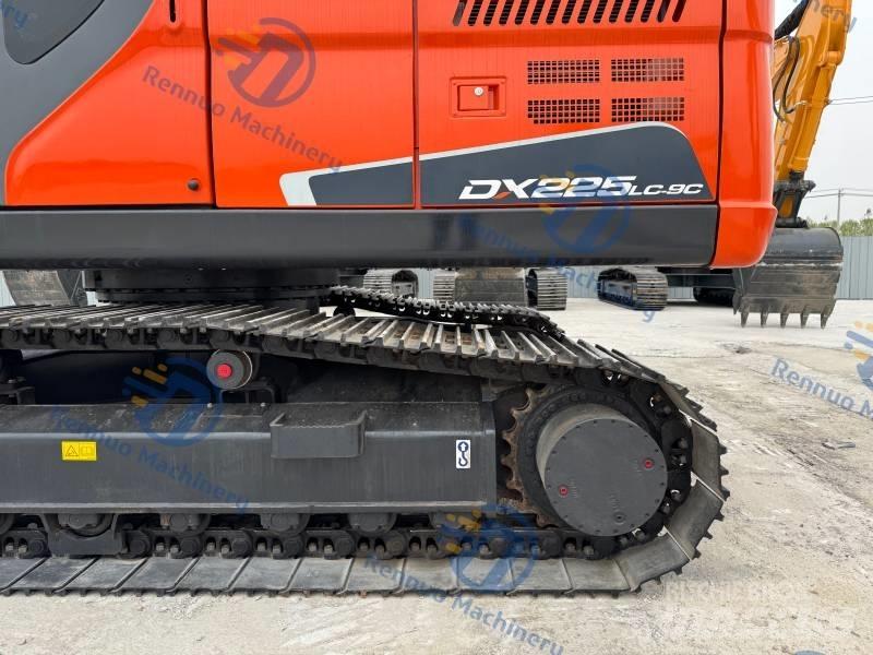 Doosan DX 225 LC-9C Bagri goseničarji