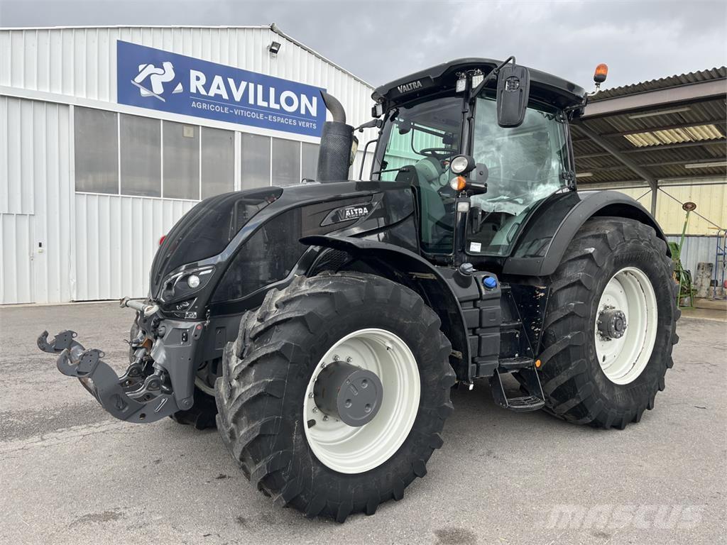 Valtra S374 Traktorji