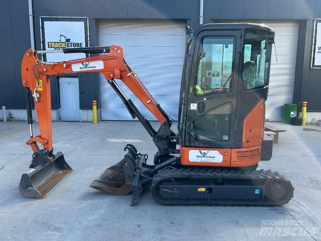 Hitachi ZX 26 U-6 Mini bagri <7t