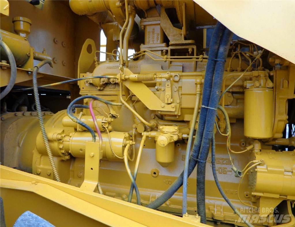 CAT 966 G Kolesni nakladalci