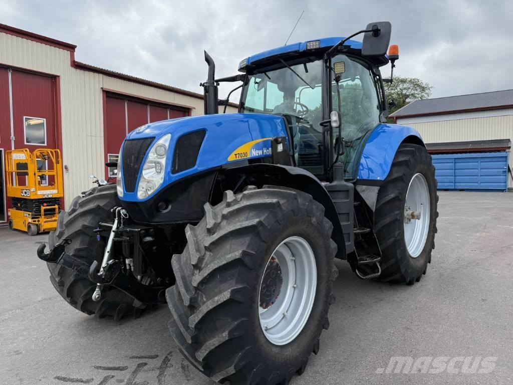 New Holland T7030 Traktorji